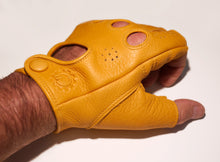 Load image into Gallery viewer, Classissima Gloves